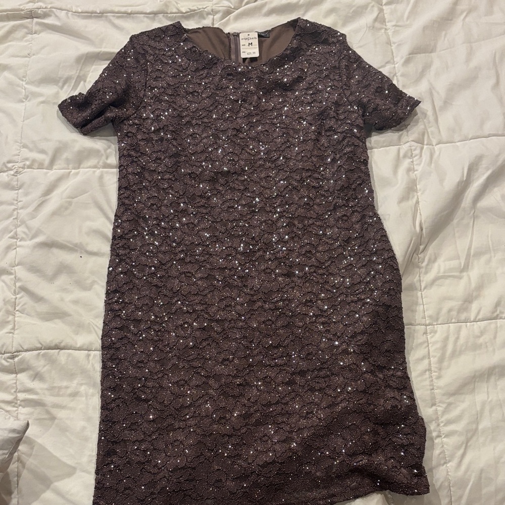 Elegant Brown sparkly lace dress